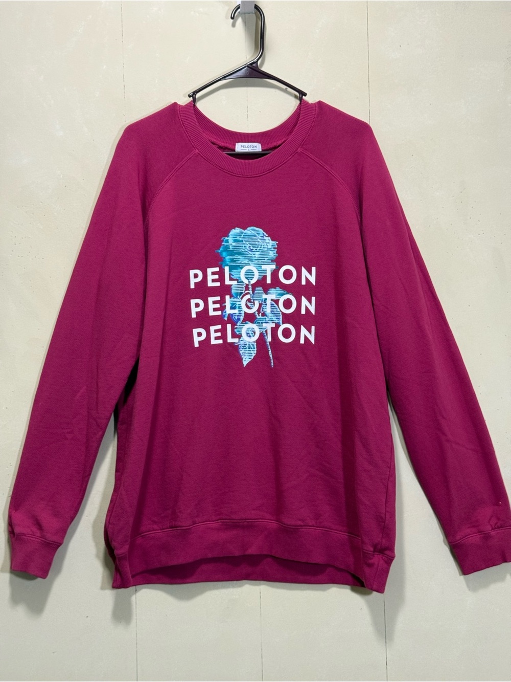 Peloton Crewneck Rose Logo Sweatshirt Women’s Sz L Raspberry Pink